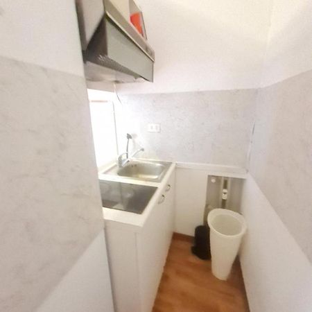 Santa Maria Valle Apartment Милано Екстериор снимка